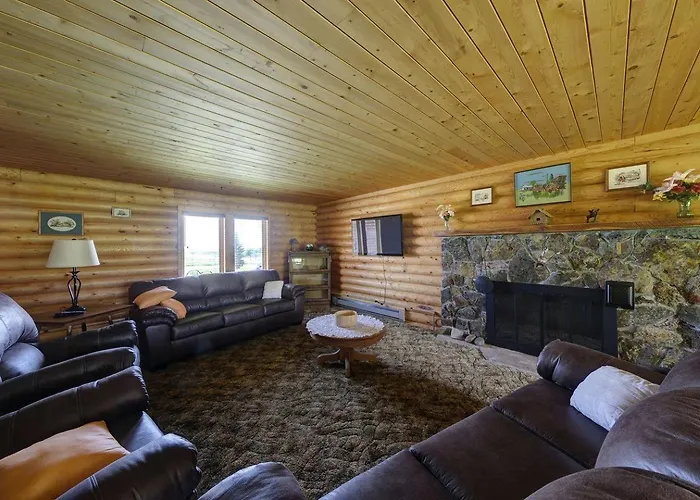Rustic With Enormous Backyard And Marvelous Mountain Views In Buffalo, Wyoming * Buffalo