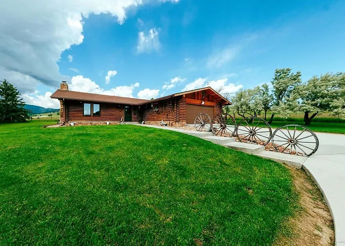 Holiday home Rustic With Enormous Backyard And Marvelous Mountain Views In Buffalo, Wyoming Buffalo