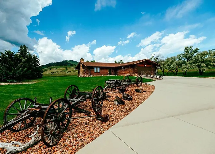 Holiday home Rustic With Enormous Backyard And Marvelous Mountain Views In Buffalo, Wyoming