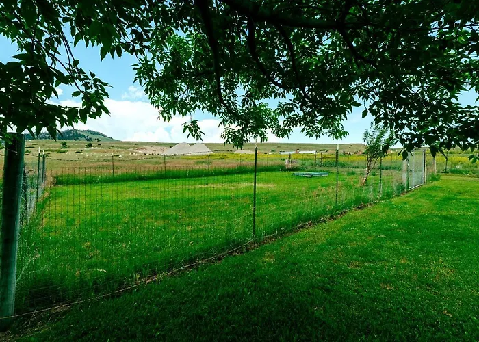 Holiday home Rustic With Enormous Backyard And Marvelous Mountain Views In Buffalo, Wyoming *
